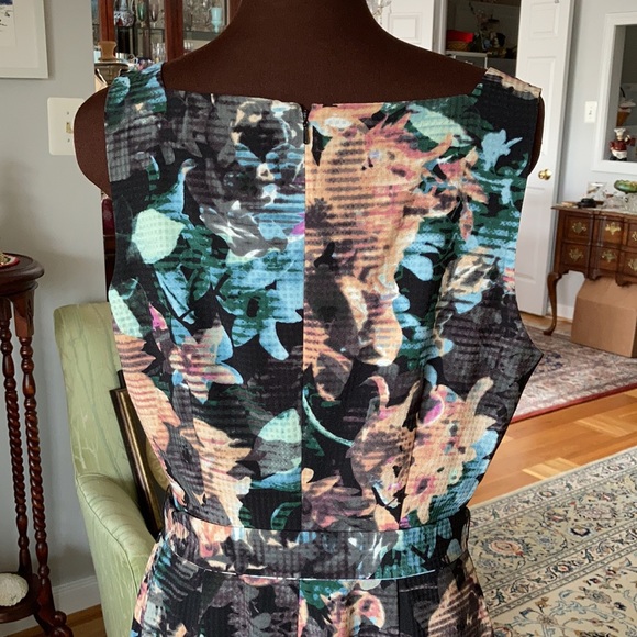 Outback Red sleeveless dress - Picture 4 of 9